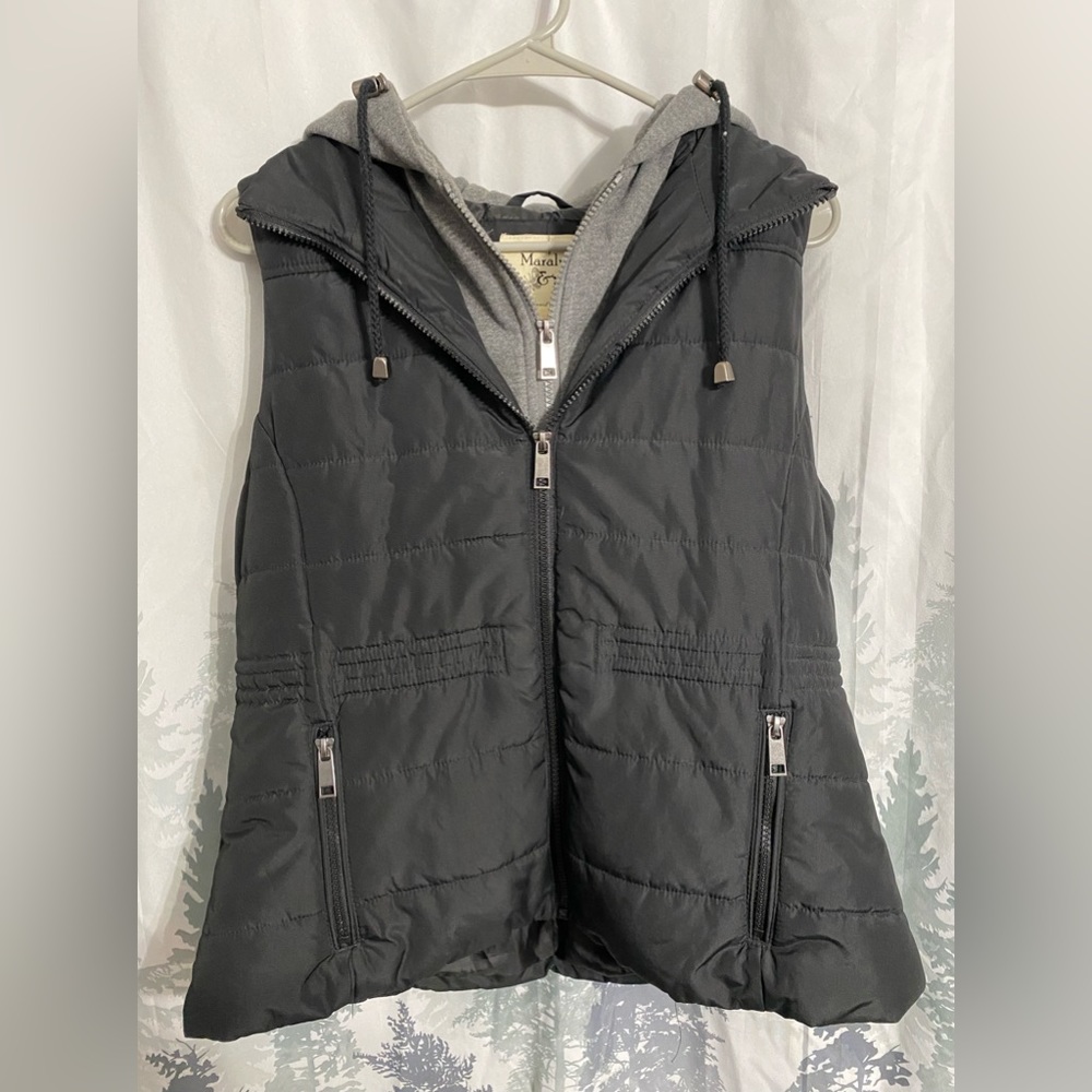 Hooded Puffer Vest